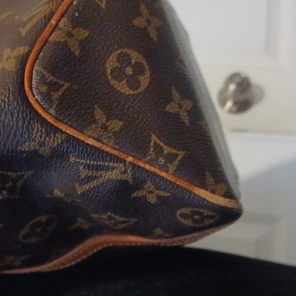 Authentic Louis Vuitton monogram Sac shopping Tote - Picture 7 of 16